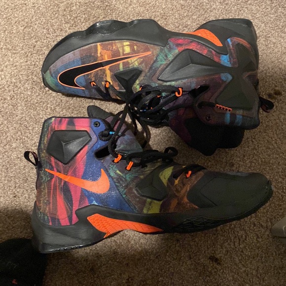 Nike Lebron AKRONLITE SZ11 NeverWorn - Picture 3 of 4